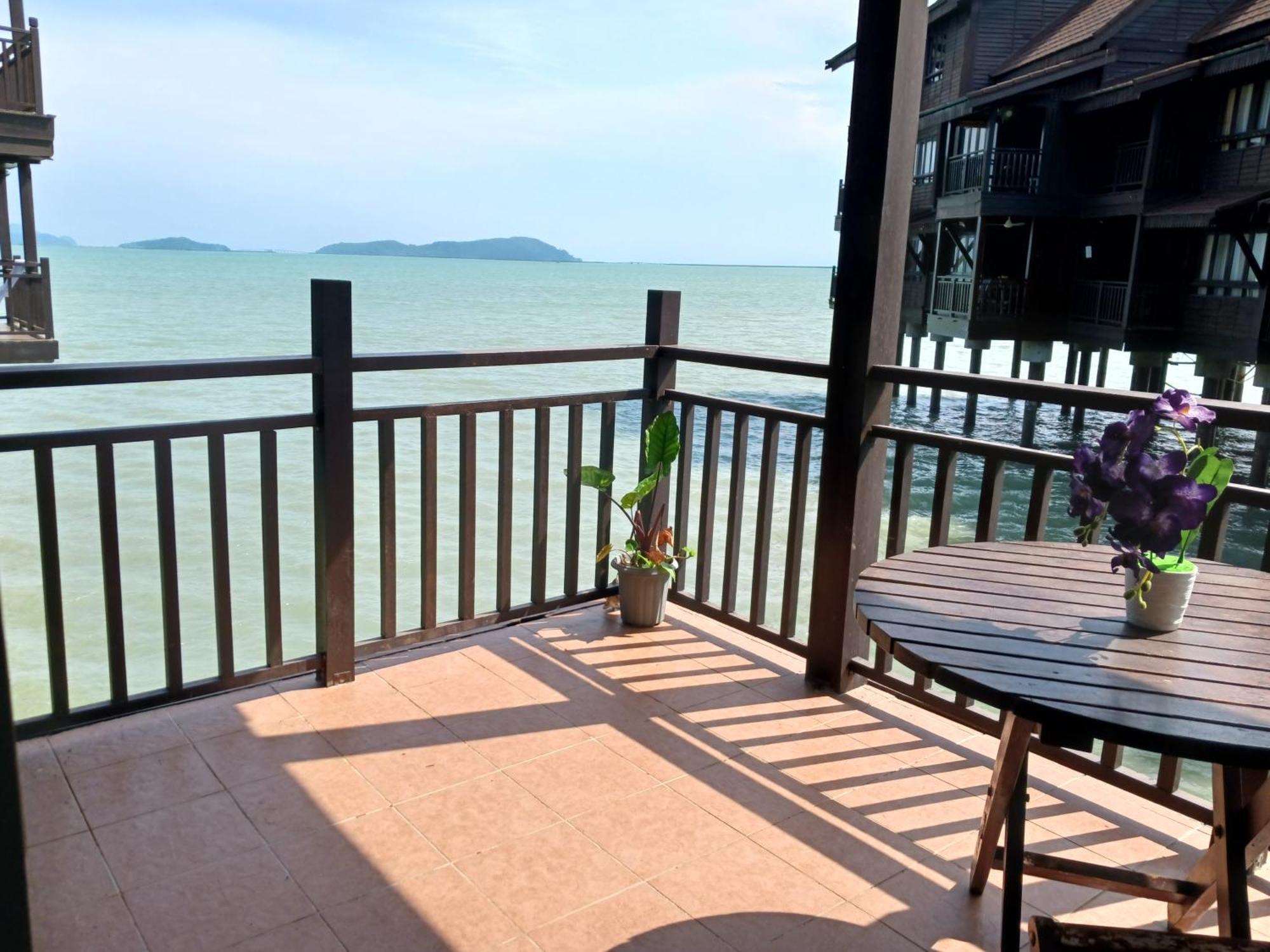 The Green Lagoon Pantai Cenang  Exterior photo